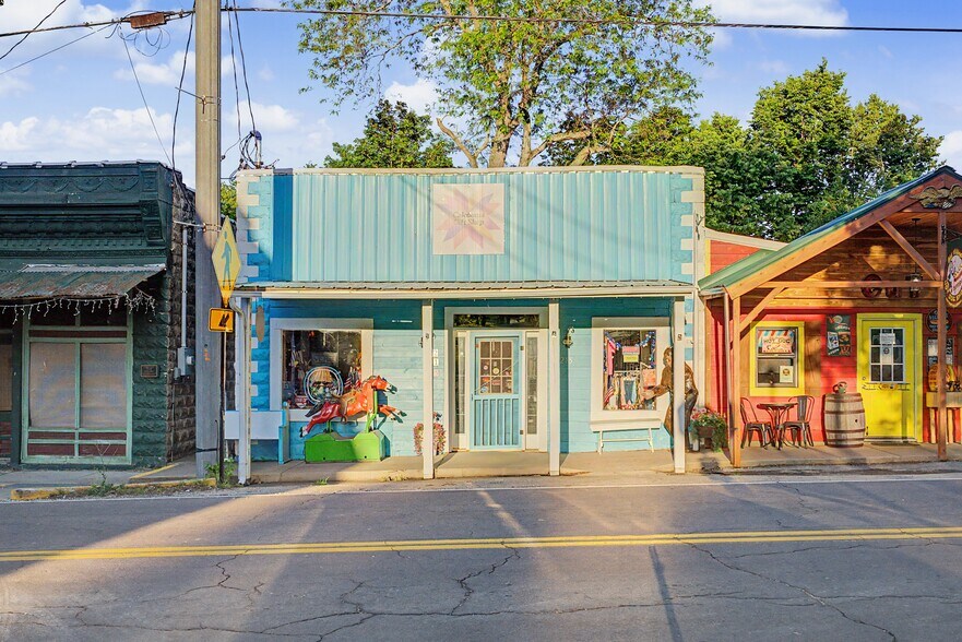 More Photos Of 219 MO-21, Caledonia Storefront Retail Residential For Sale