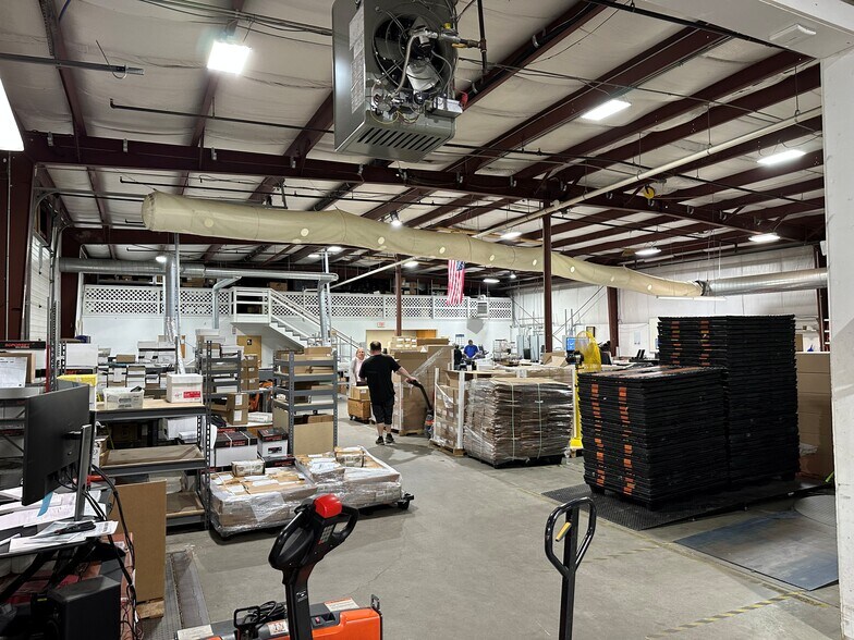 More Photos Of 116 Riverside Industrial Pky, Portland Warehouse For Lease