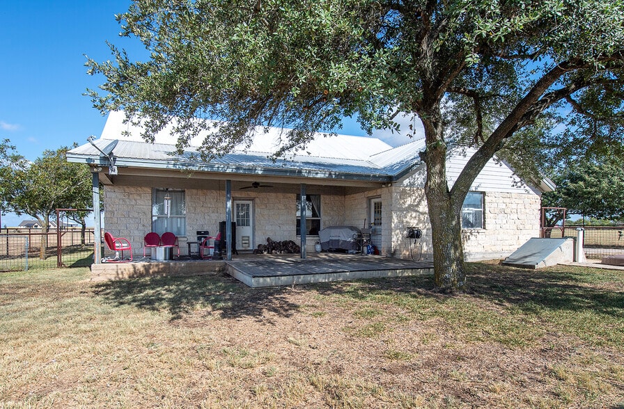 More Photos Of 1833 County Road 305, Jarrell Land For Sale