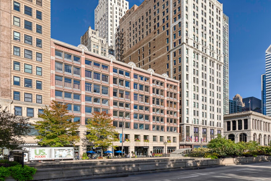 More Photos Of 20 N Michigan Ave, Chicago Office For Lease