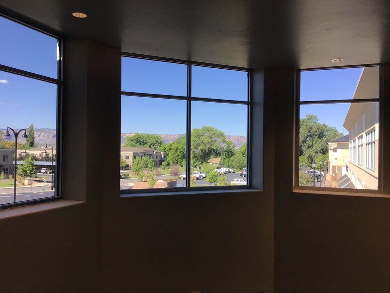 More Photos Of 360 W Park Dr, Grand Junction Medical For Lease
