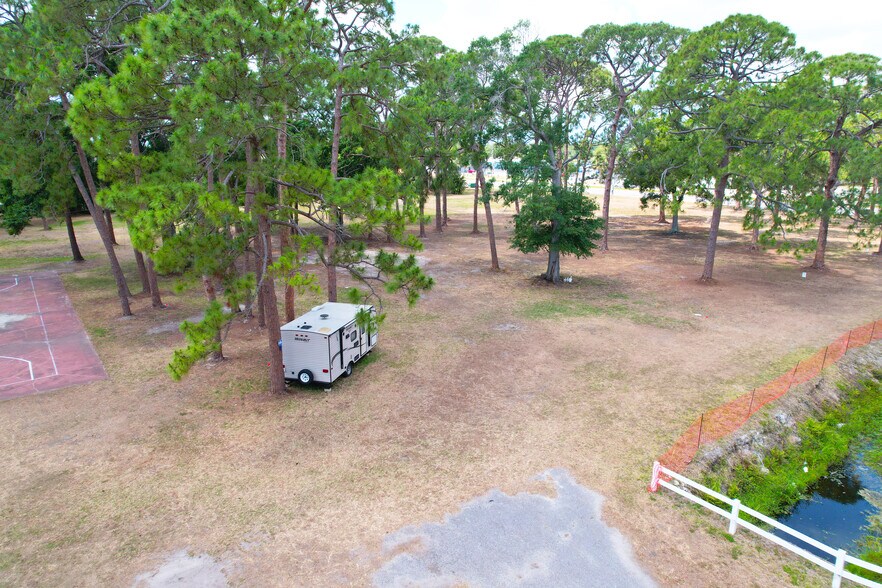 More Photos Of 9025 49th St N, Pinellas Park Religious Facility For Sale