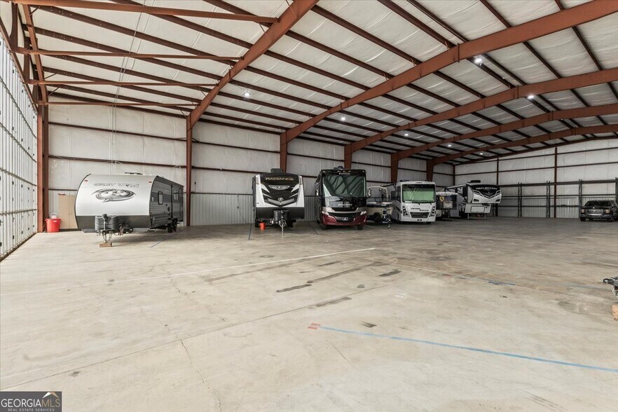 More Photos Of 109 Gasque Dr, LaFayette Airplane Hangar For Sale