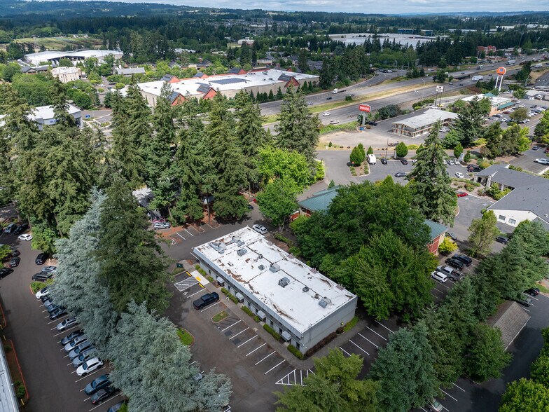 More Photos Of 30470 SW Parkway Ave, Wilsonville Office For Lease