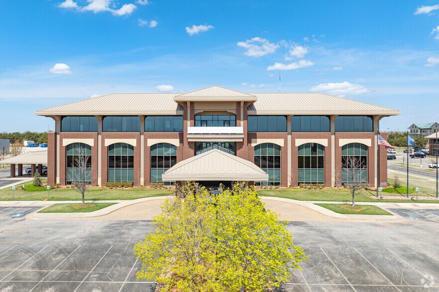 Primary Photo Of 601 E Britton Rd, Oklahoma City Office For Lease