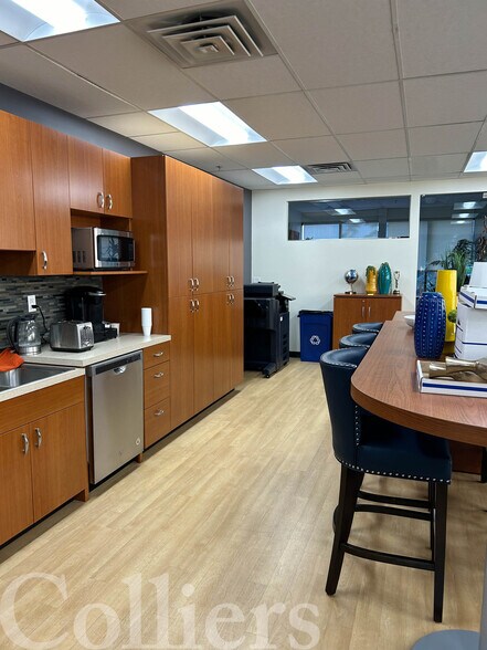 More Photos Of 2710 Sunrise Rim Rd, Boise Office For Lease