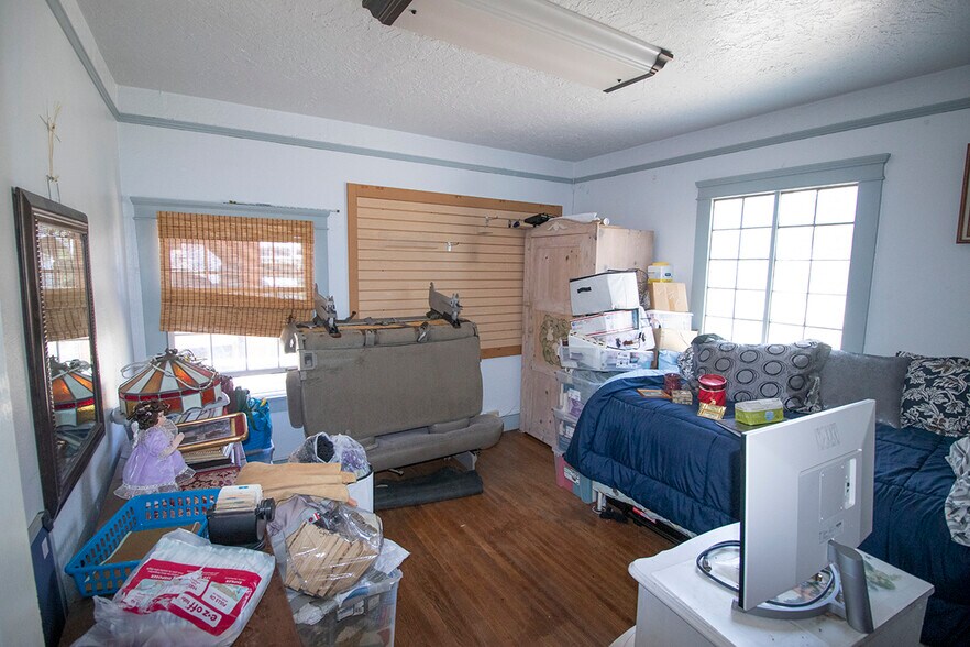 More Photos Of 215 E Fesler St, Santa Maria Storefront For Sale