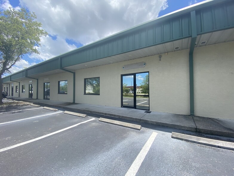 More Photos Of 8221-8239 Blaikie Ct, Sarasota Warehouse For Sale