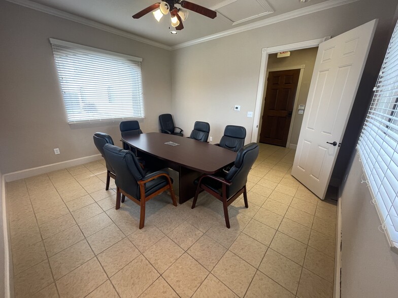 More Photos Of 11123 McCracken Cir, Cypress Office For Sale