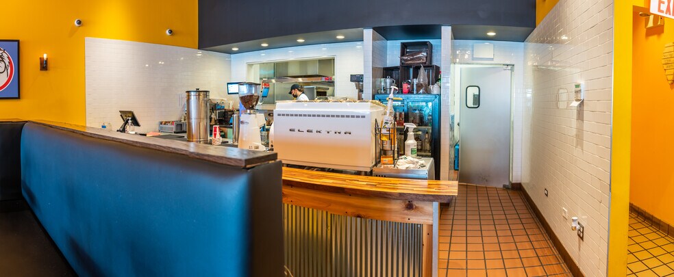 More Photos Of 1359 N Milwaukee Ave, Chicago Restaurant For Sale