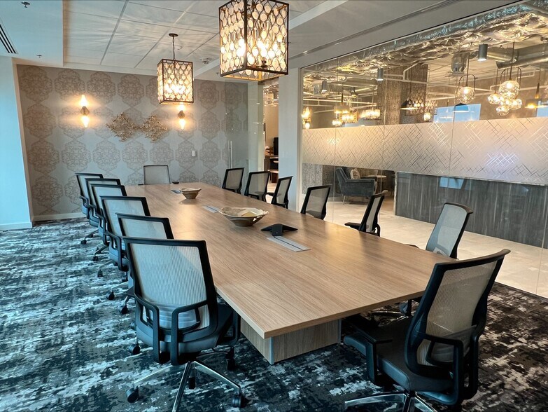 More Photos Of 121 Alhambra Plz, Coral Gables Office For Lease