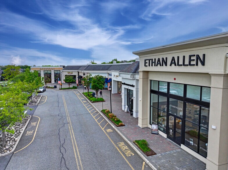 More Photos Of 441 Chestnut Ridge Rd, Woodcliff Lake Unknown For Lease