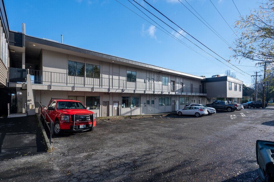 More Photos Of 1609-1611 Broadway St, Bellingham Office For Lease