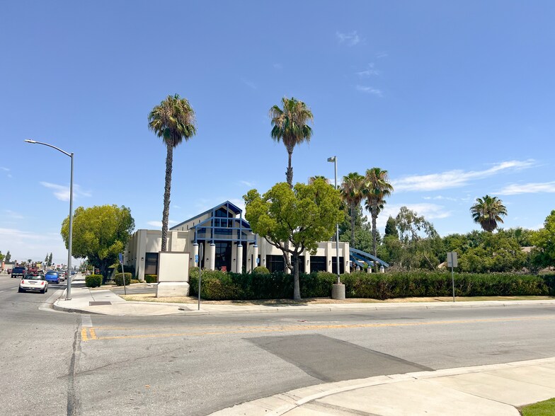 More Photos Of 4625 Ming Ave, Bakersfield Restaurant For Lease