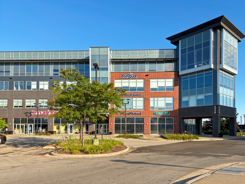 More Photos Of 5550 Wild Rose Ln, West Des Moines Coworking Space