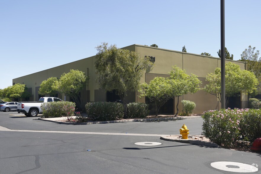 More Photos Of 3001 S 35th St, Phoenix Unknown For Lease