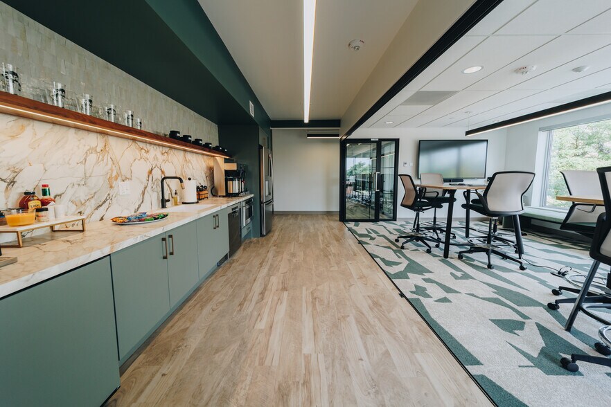 More Photos Of 2040 14th St, Boulder Office For Lease