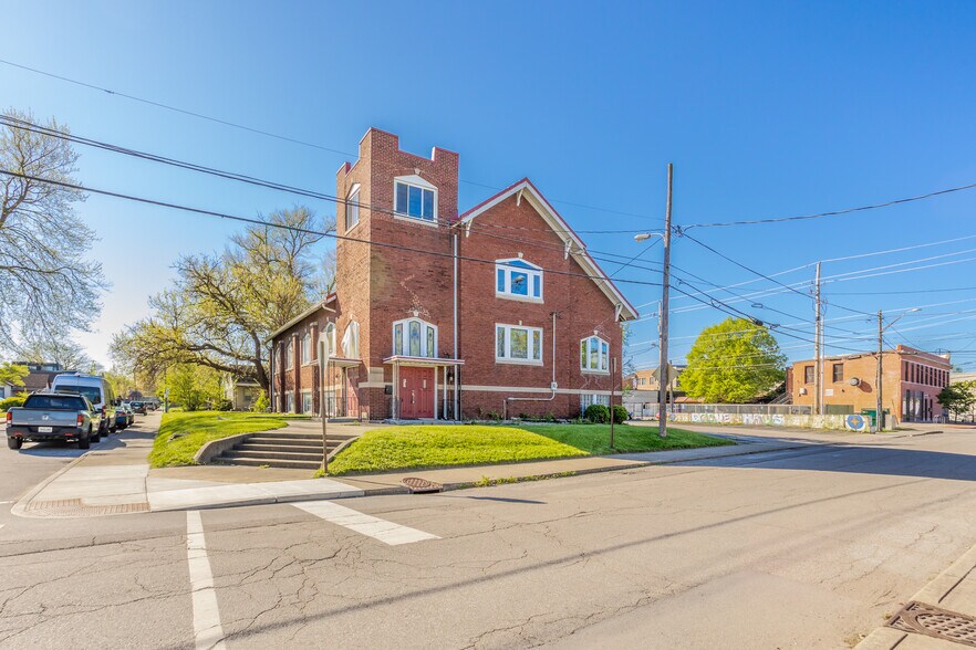 More Photos Of 1001 Hosbrook St, Indianapolis Religious Facility For Sale