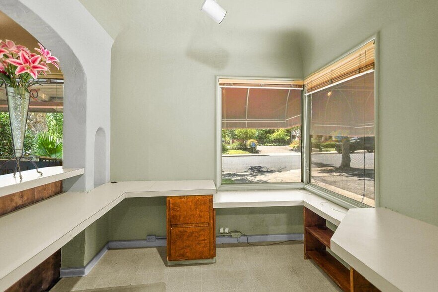 More Photos Of 1826 Sonoma St, Redding Healthcare For Sale