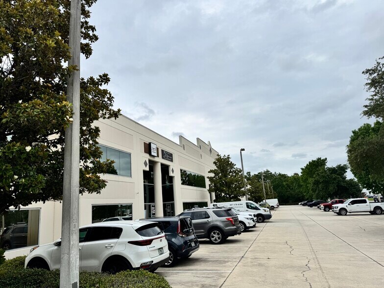 More Photos Of 4333 Silver Star Rd, Orlando Warehouse For Sale