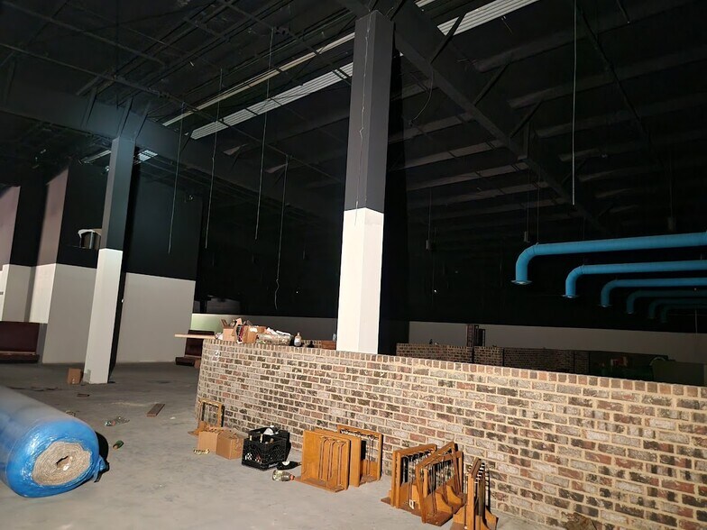 More Photos Of Martin Luther King Hwy, Eutaw Warehouse For Sale