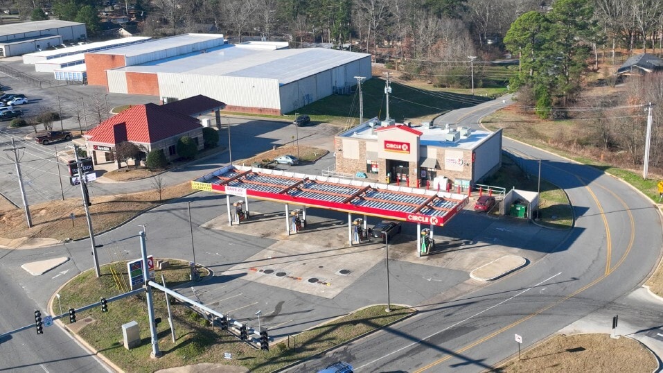 Primary Photo Of 1220 Ar-35, Benton Convenience Store For Sale