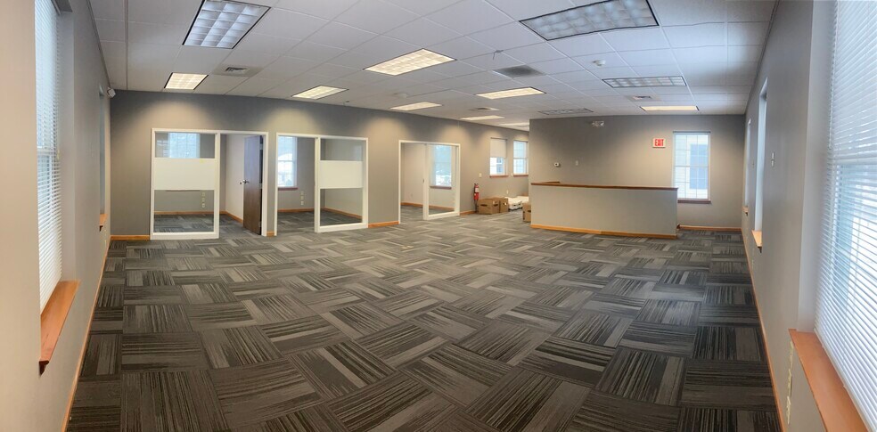 More Photos Of 6 Creamery Brk, East Granby Medical For Sale