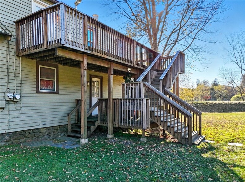 More Photos Of 221 Upper Swiftwater Rd, Cresco Apartments For Sale