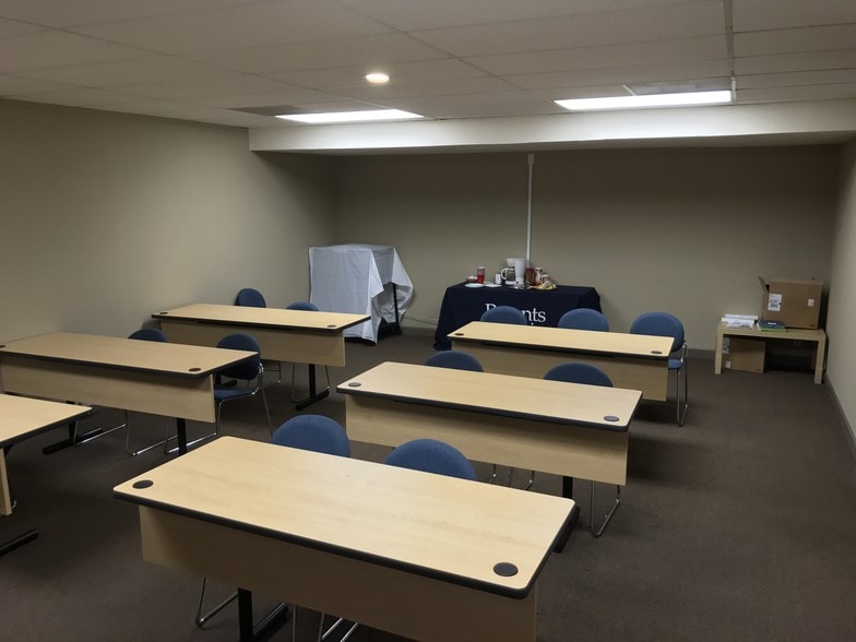 More Photos Of 1545 N Texas St, Fairfield Coworking Space