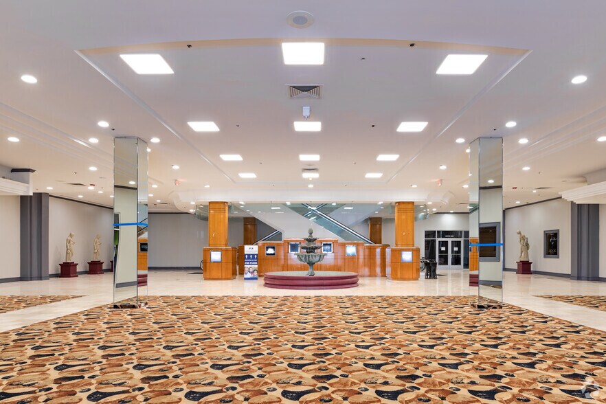 More Photos Of 10000 Emmett F Lowry Expy, Texas City Unknown For Lease