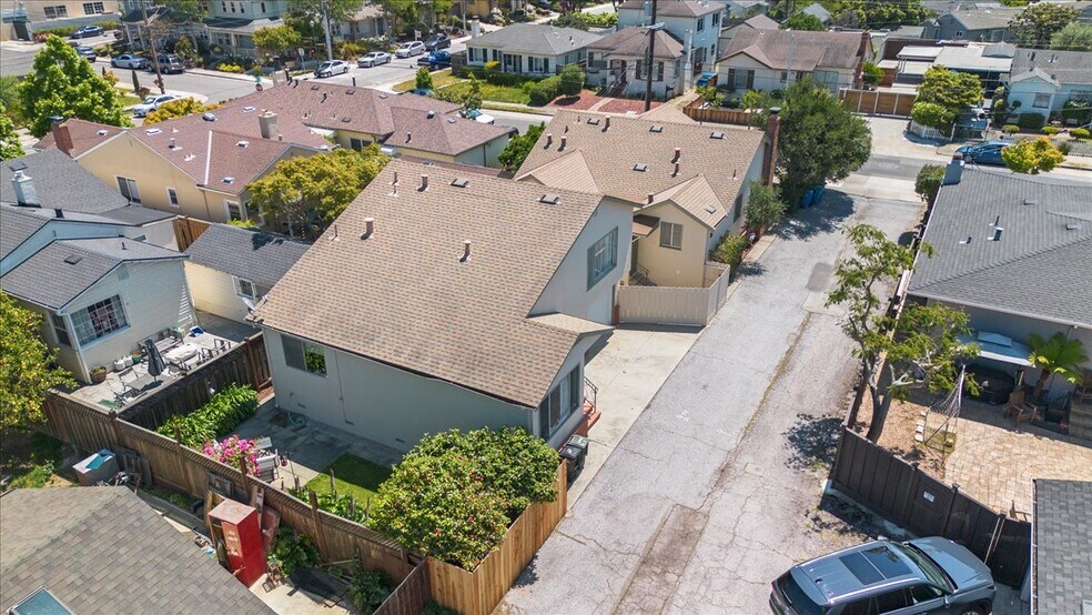 More Photos Of 1015 10th Ave, San Mateo Multifamily For Sale