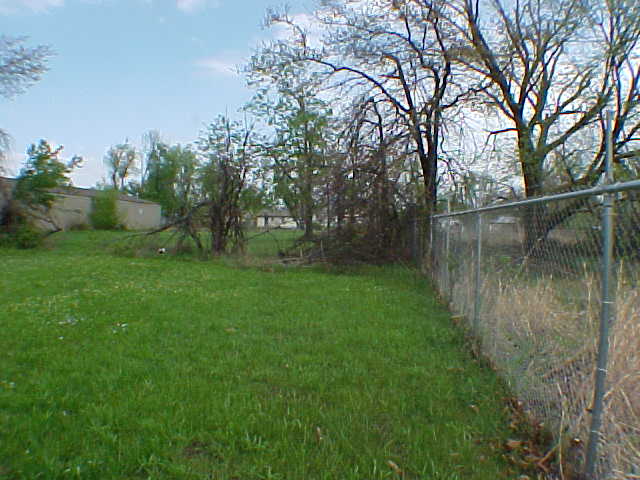 More Photos Of 1880 N Prairie St, Springfield Warehouse For Sale