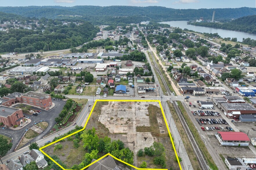 More Photos Of 700 Constitution Blvd, New Kensington Land For Sale