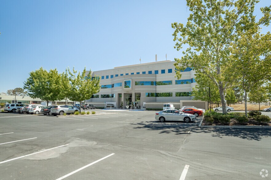 More Photos Of 1792 Tribute Rd, Sacramento Office For Lease