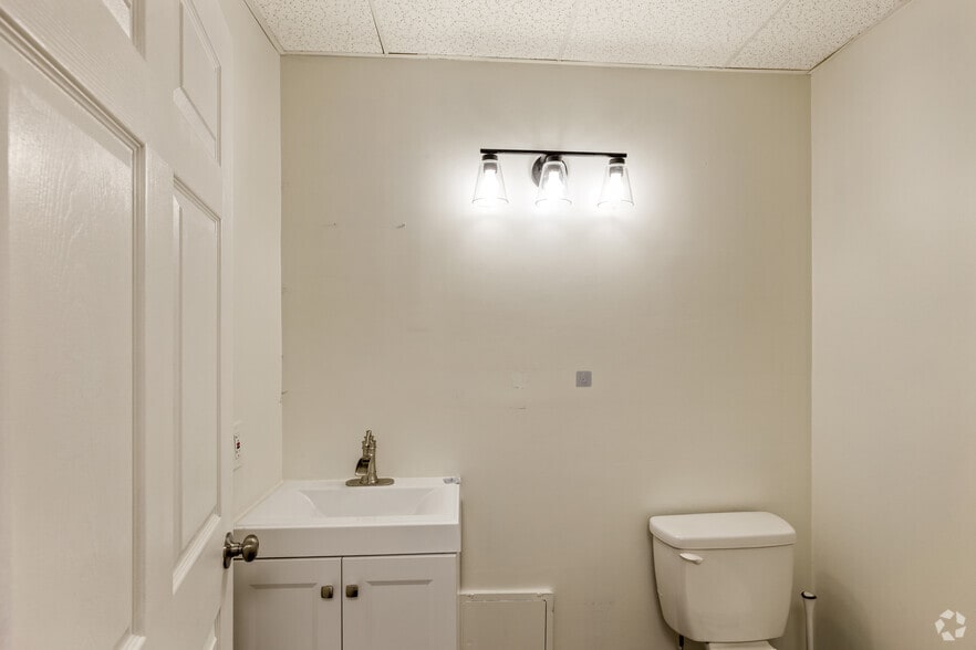 More Photos Of 2501 W Hillsboro Blvd, Deerfield Beach Office For Sale