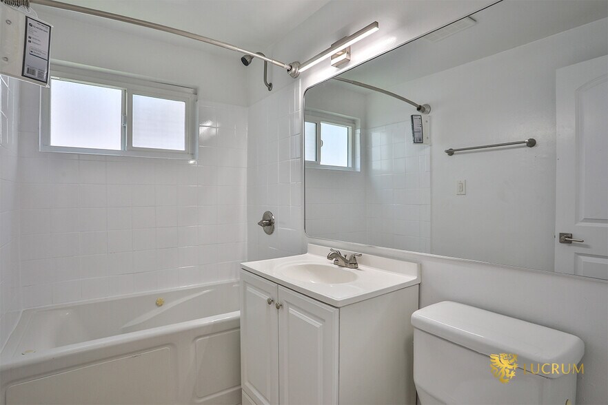More Photos Of 6944-6954 Coldwater Canyon Ave, North Hollywood Apartments For Sale