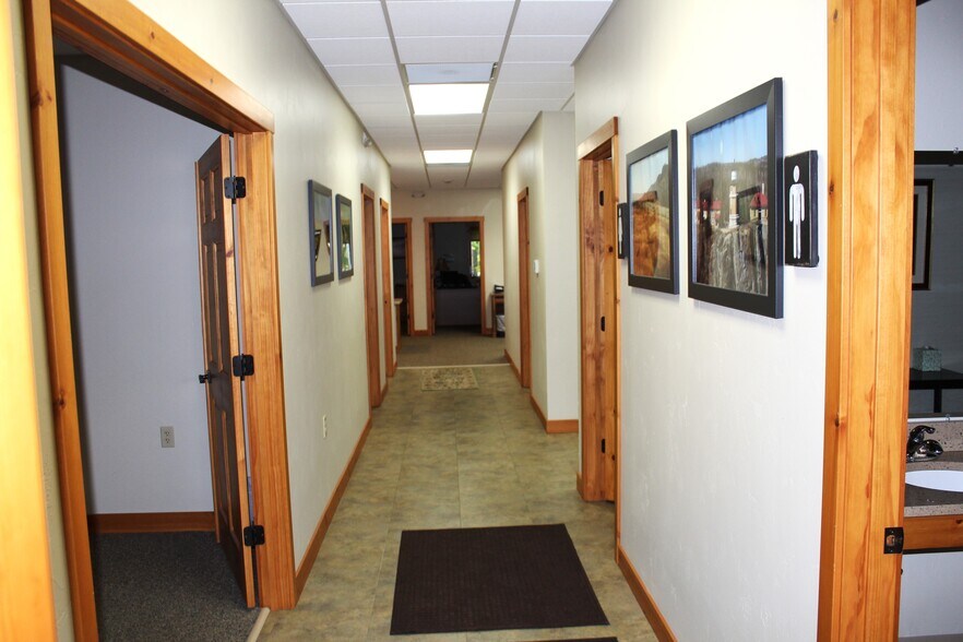 More Photos Of 9559 Bolger Lake Rd, Minocqua Office For Sale