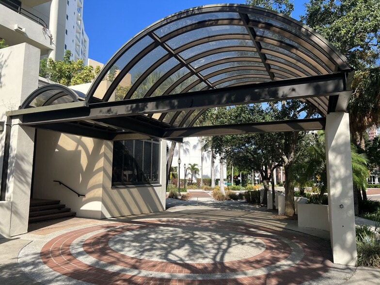 More Photos Of 1258 N Palm Ave, Sarasota Apartments For Lease