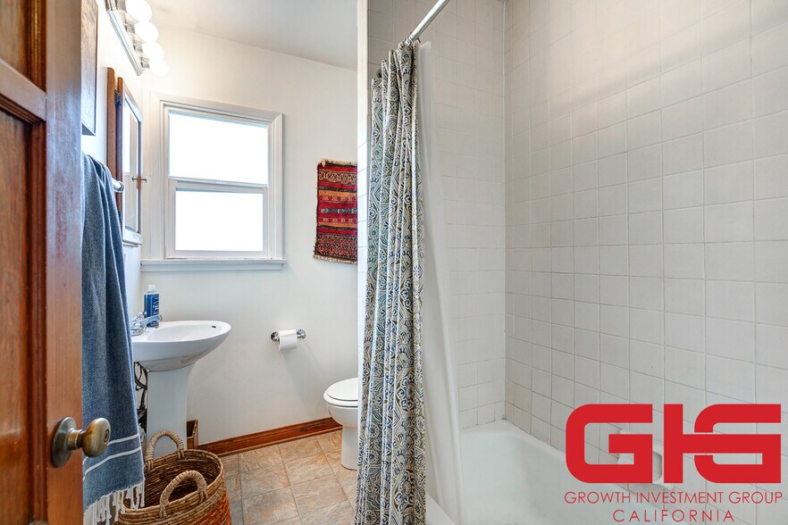 More Photos Of 1513 Huntington Dr, South Pasadena Apartments For Sale