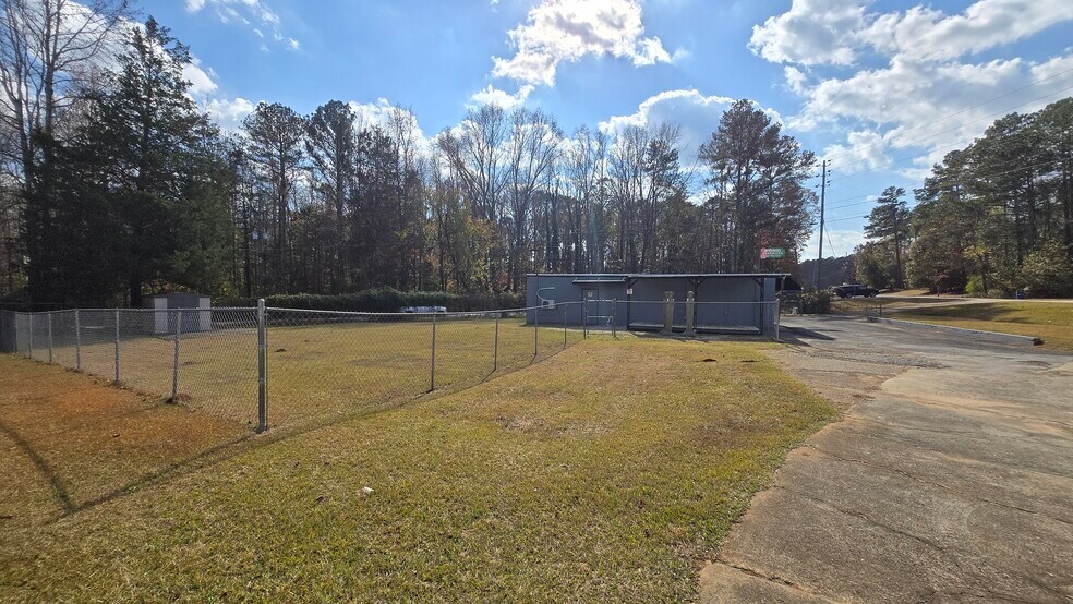 More Photos Of 5748 Highway 20 S, Covington Storefront Retail Office For Sale