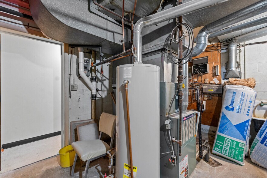 More Photos Of 2532 Spring Arbor Rd, Jackson Medical For Sale