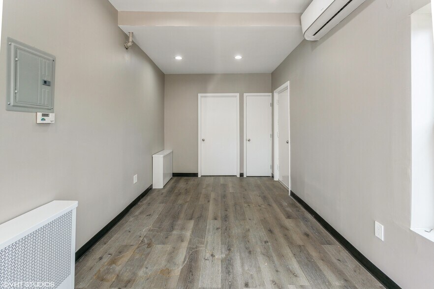 More Photos Of 16-21 New St, Hewlett Apartments For Lease