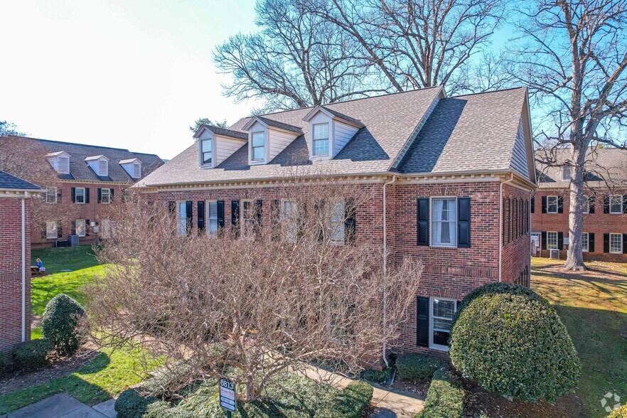 Primary Photo Of 6813 Fairview Rd, Charlotte Medical For Lease