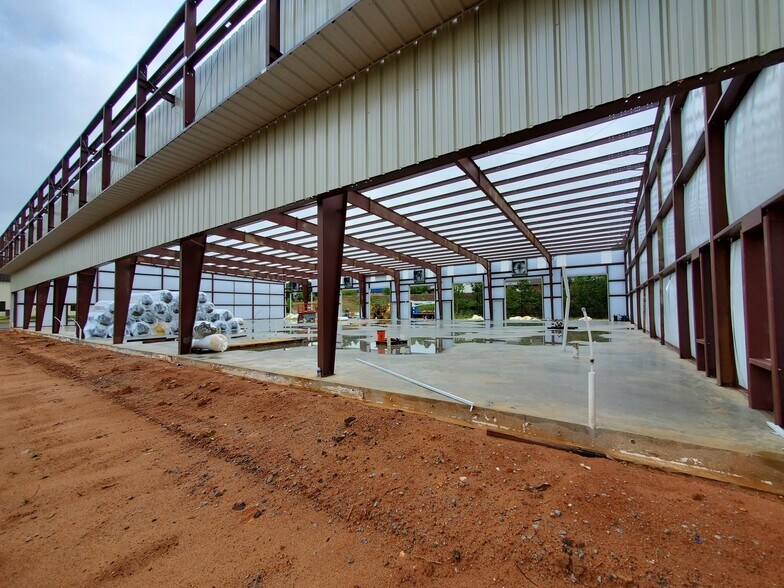 More Photos Of 1937-1943 Hwy 155 Hwy, McDonough Light Distribution For Lease