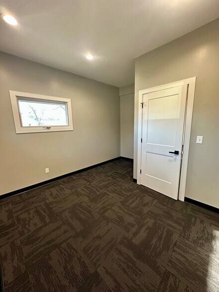 More Photos Of 140 E 22nd St, Fremont Medical For Sale