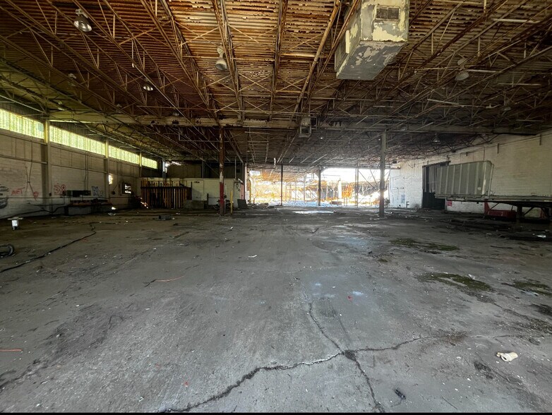 More Photos Of 296 Robert E Cox Rd, Corbin Manufacturing For Sale