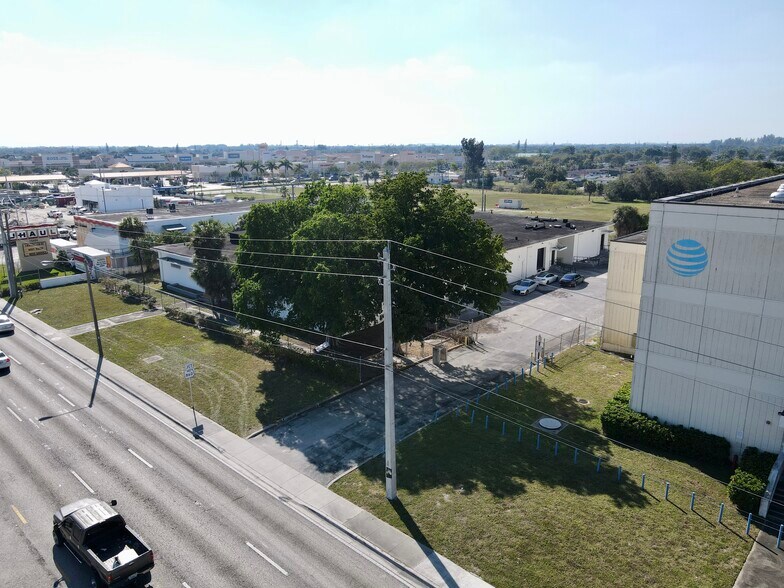 More Photos Of 18470 NW 27th Ave, Miami Gardens Warehouse For Sale