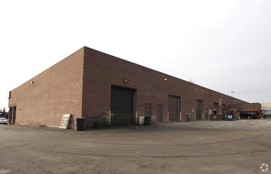 More Photos Of 8635 Keele St, Concord General Retail For Lease