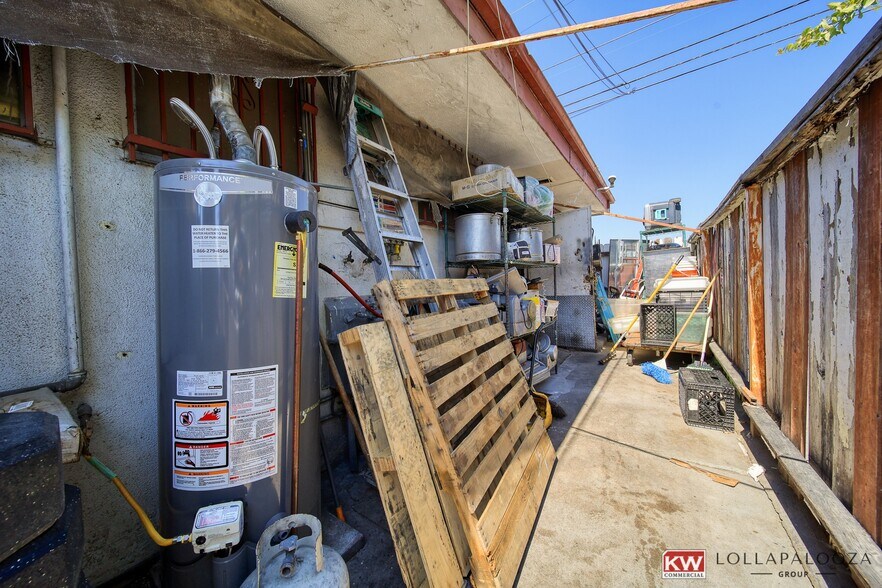 More Photos Of 14604 Pacific Ave, Baldwin Park Restaurant For Sale