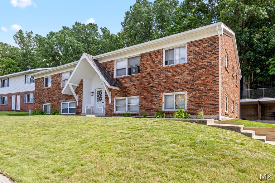 More Photos Of 1860 Prairie Pky SW, Wyoming Apartments For Sale